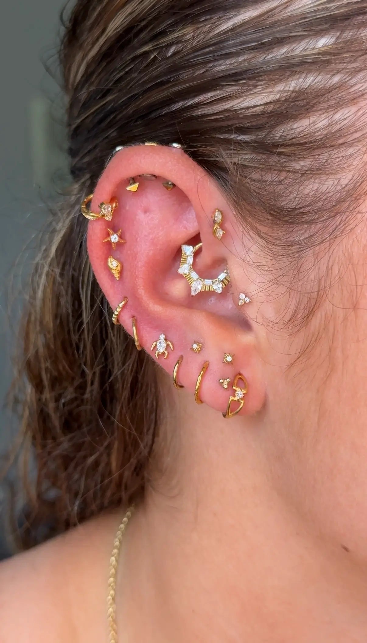 LOOK_BROOKE_EAR_STACK_01