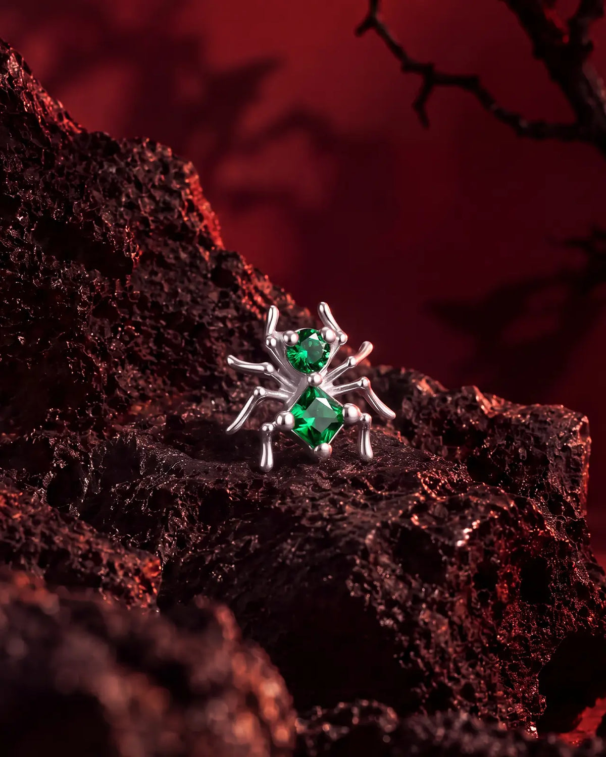 Noctara Gem Spider Flatback Stud