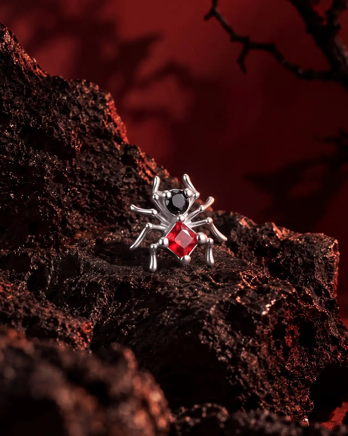 Noctara Gem Spider Flatback Stud