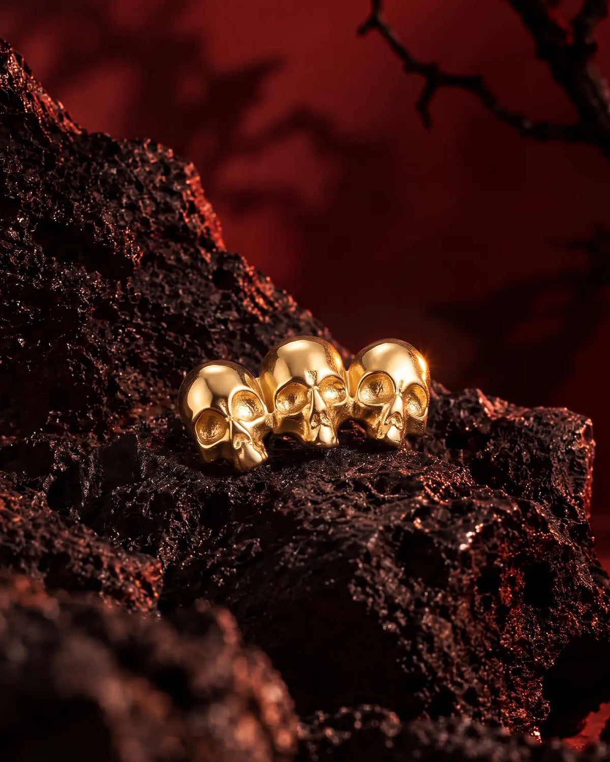 Pendiente plano de calavera de la Trinidad