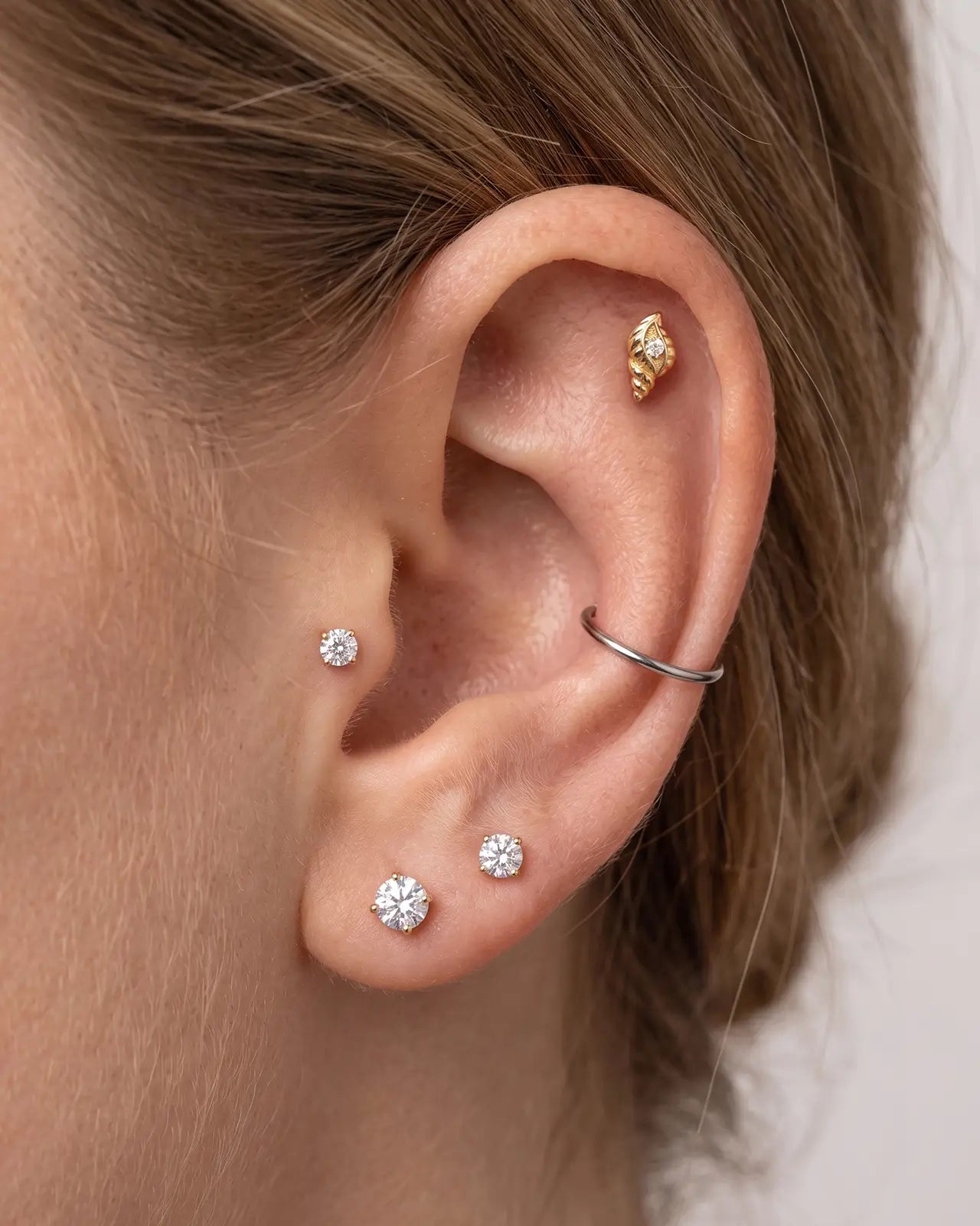 Azure Conch Shell Flatback Stud