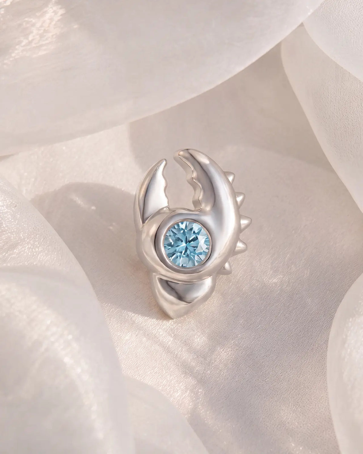 Tidal Claw Flatback Stud