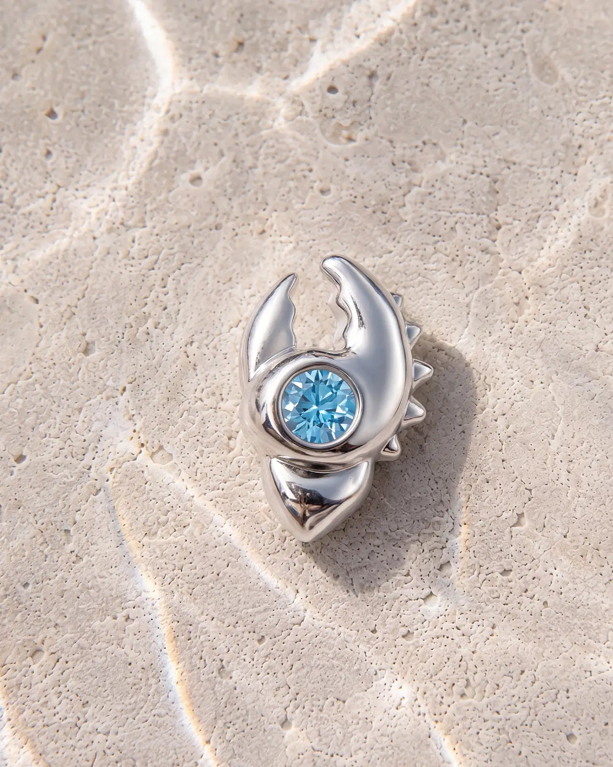 Tidal Claw Flatback Stud