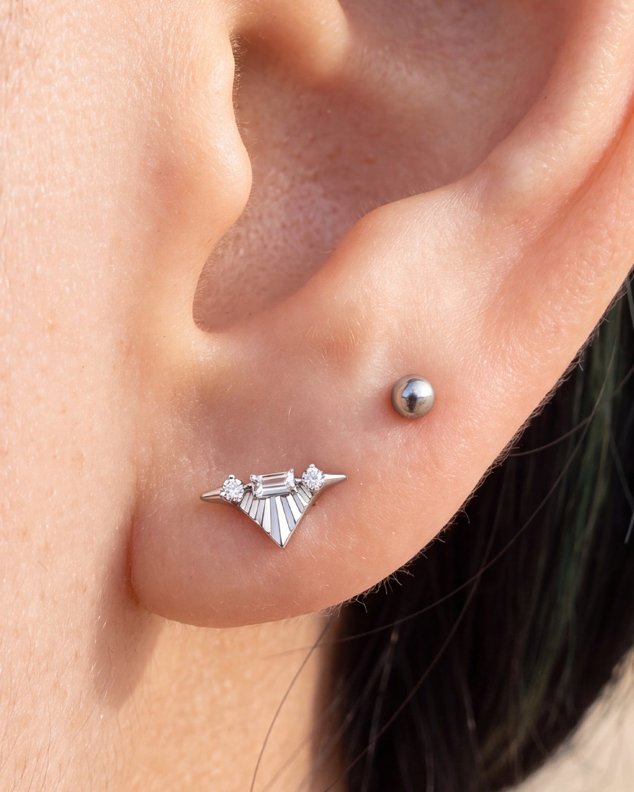 Tidal Crest Flatback Stud