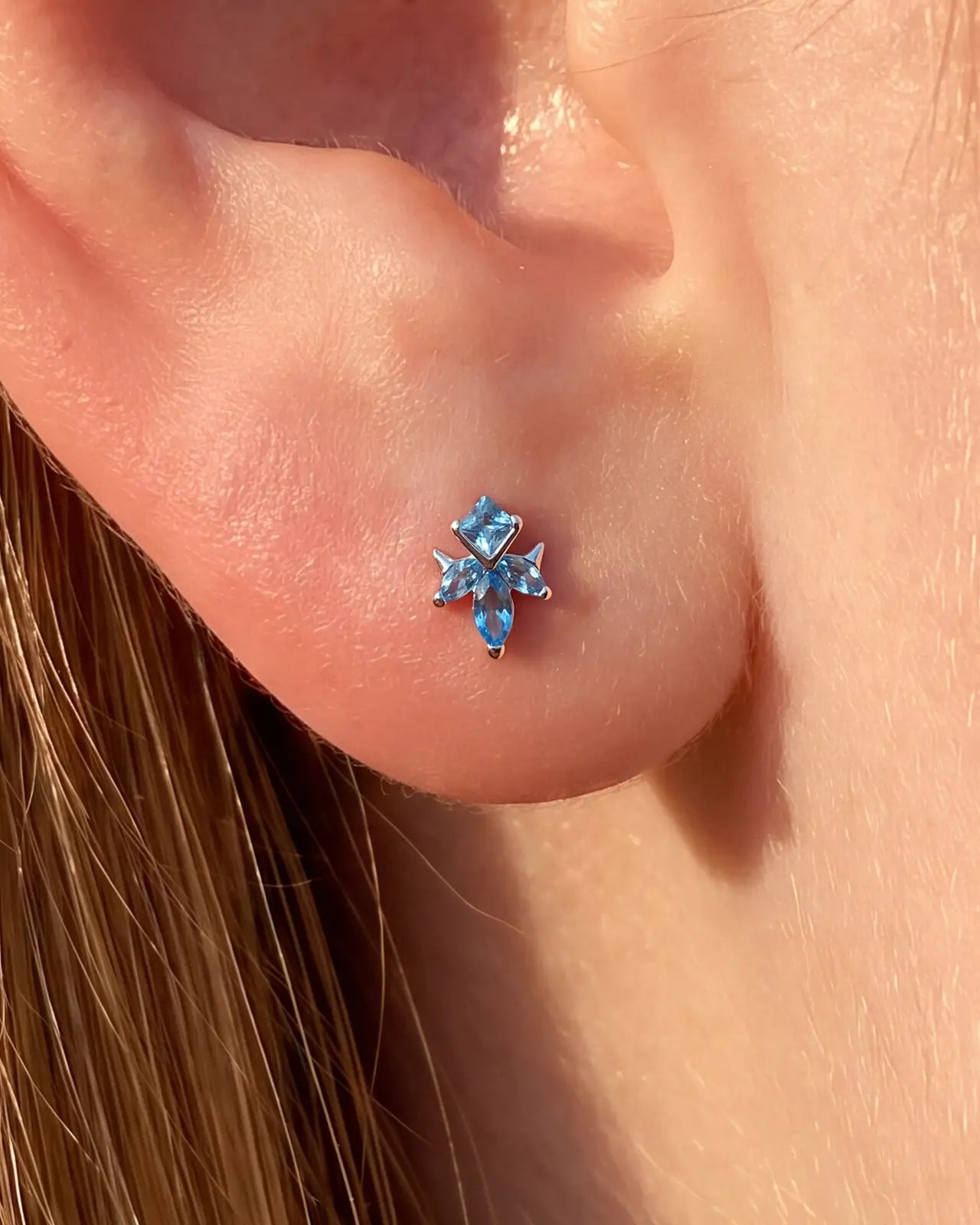 Marquise Leaf Cluster Flatback Stud