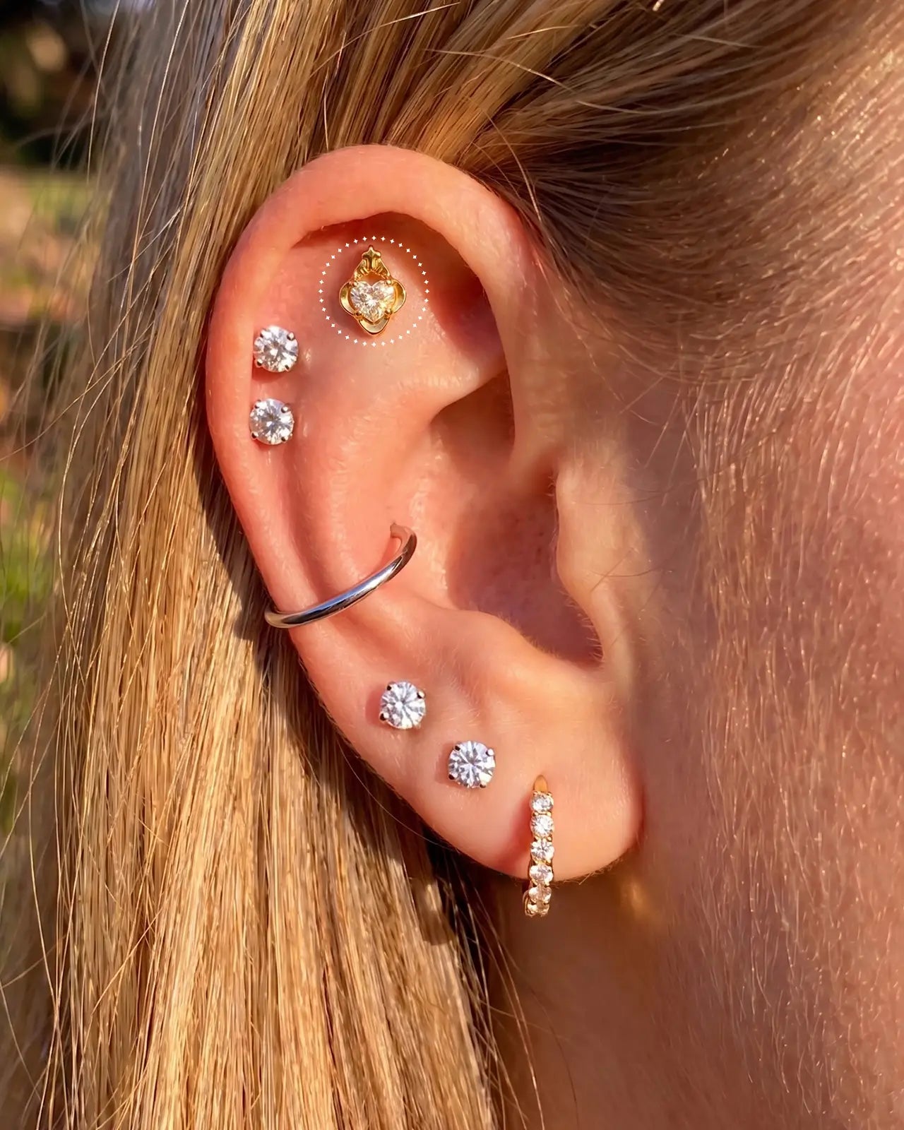 Crowned Heart Flatback Stud
