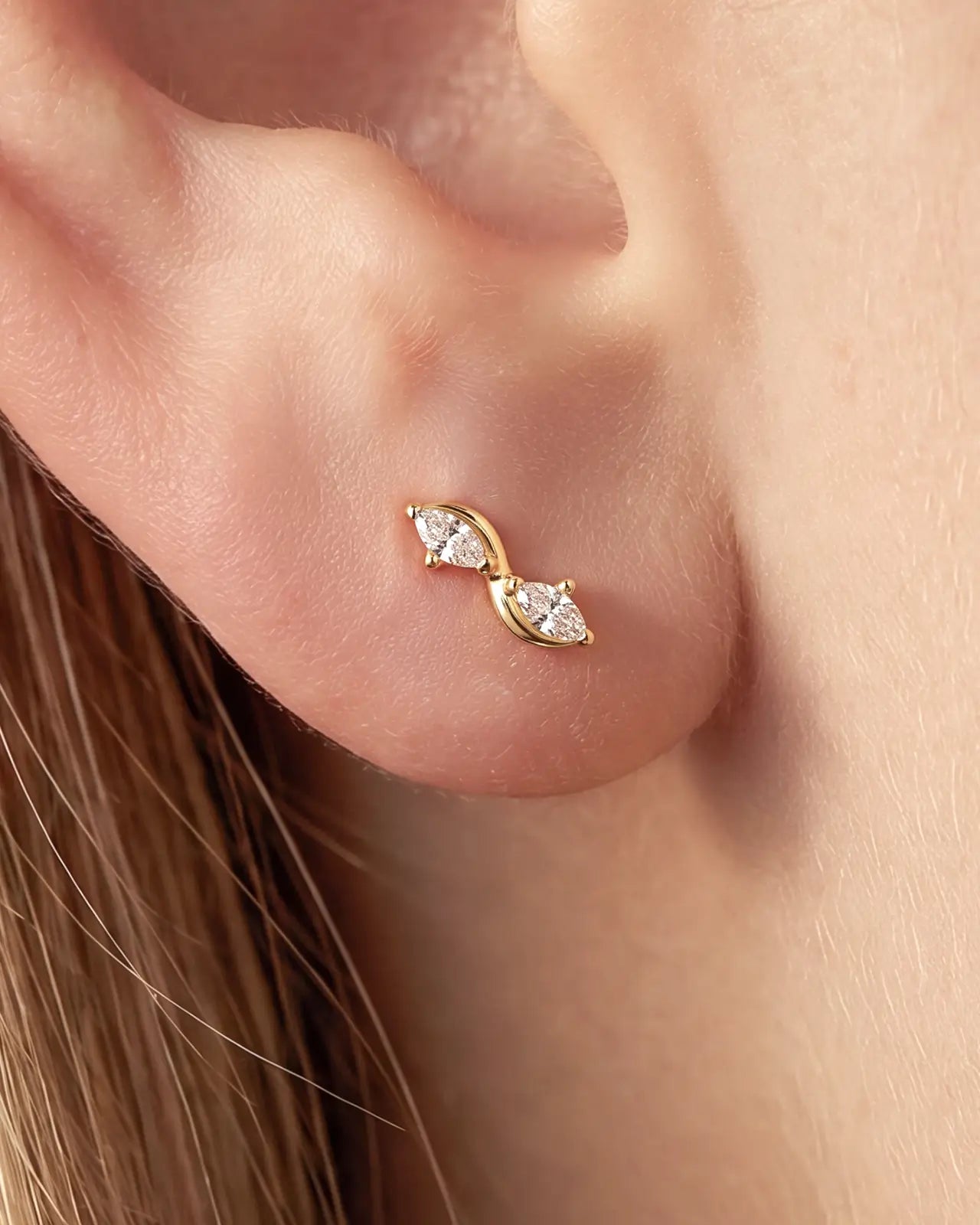 Marquise Duet S-Curve Flatback Stud