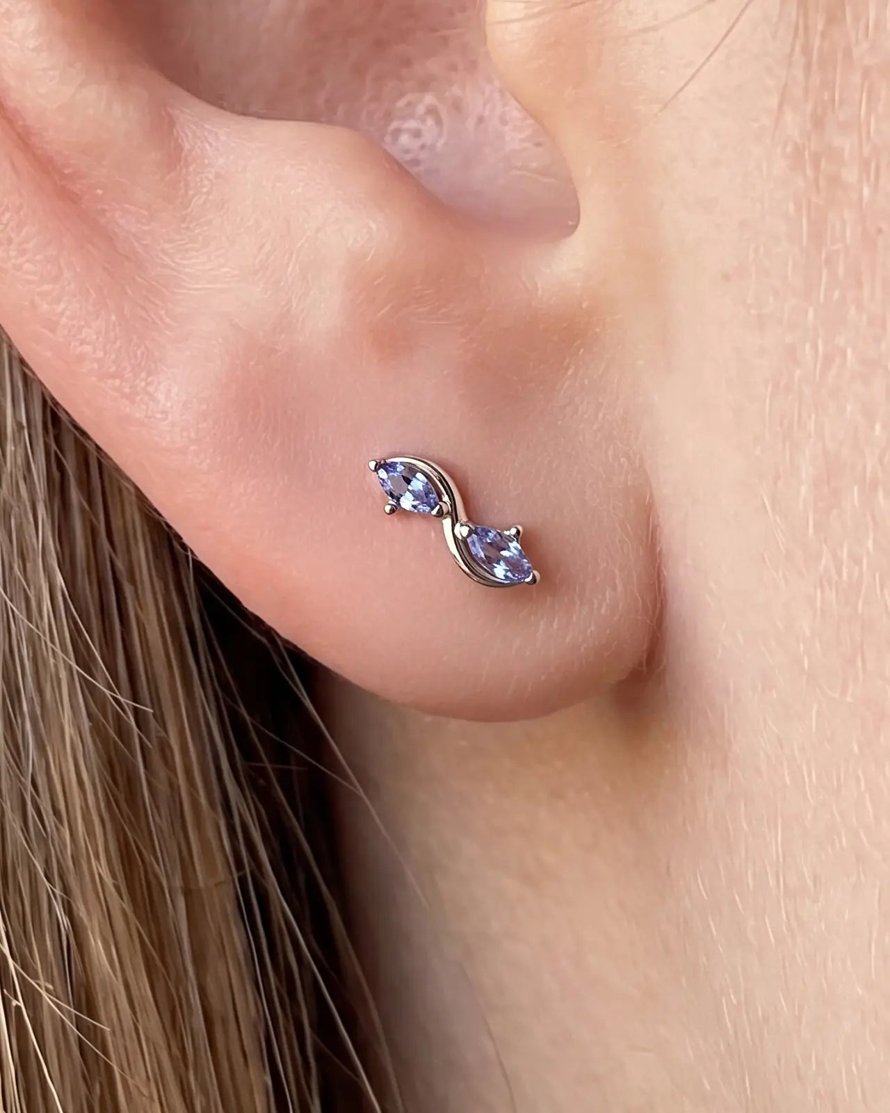 Marquise Duet S-Curve Flatback Stud