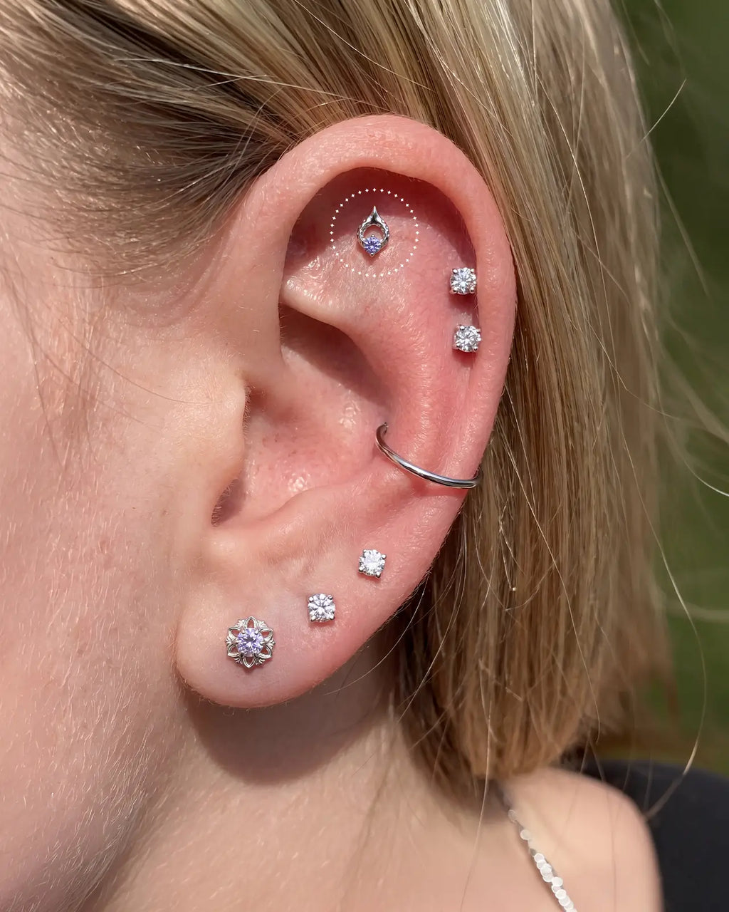Teardrop Leaf Loop Flatback Stud