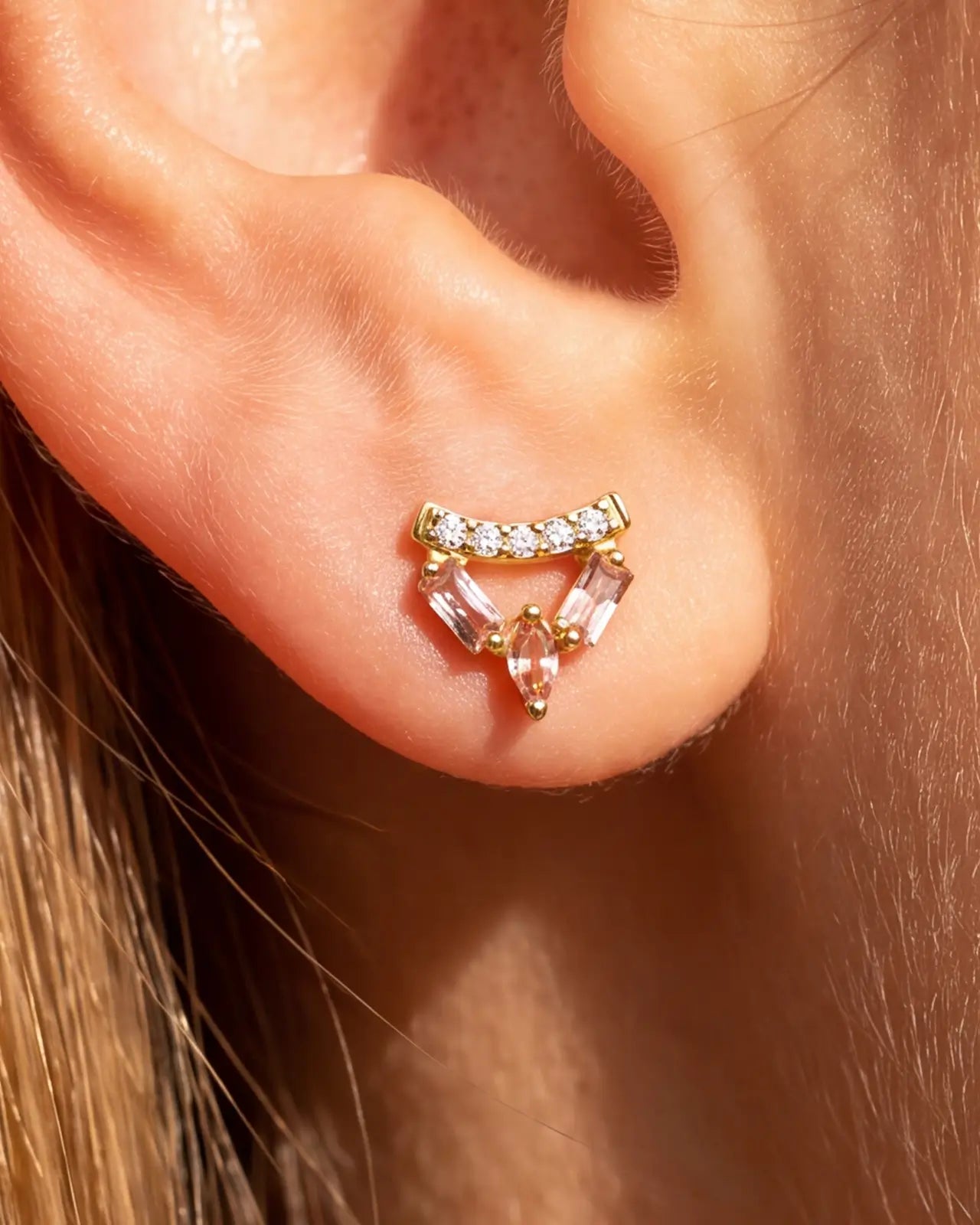 V-Crest Baguette Marquise Flatback Stud