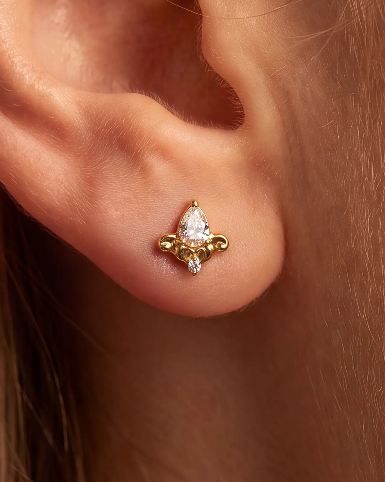 Fleur-De-Lis Teardrop Flatback Stud