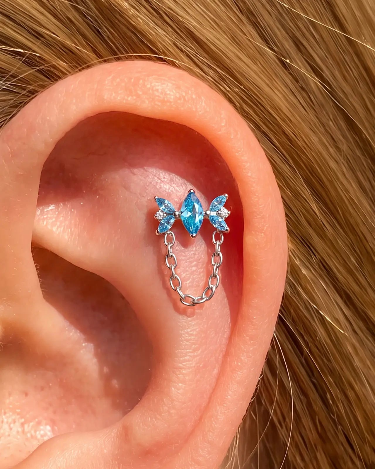 Winged Marquise Chain Flatback Stud