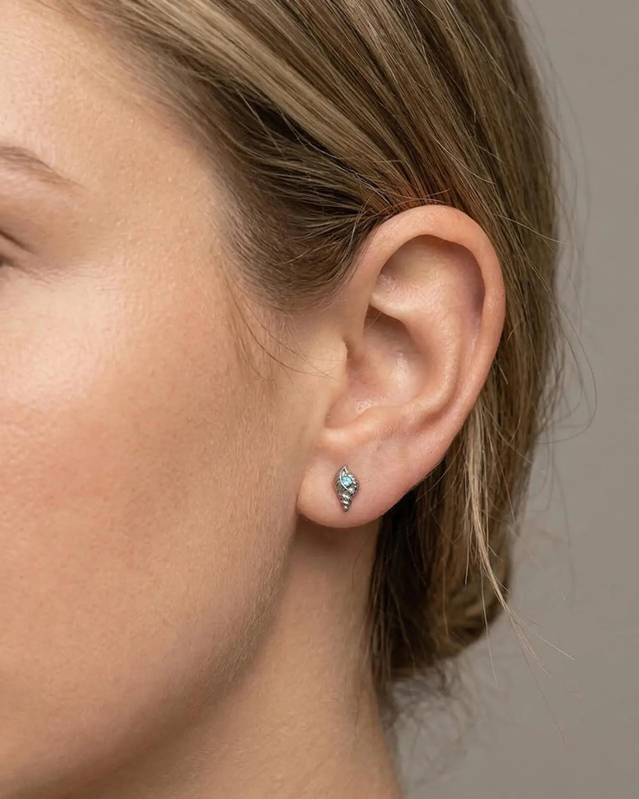 Azure Conch Shell End