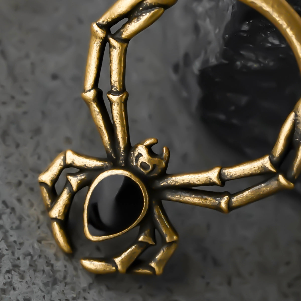 SPIDER CHARM CLICKER