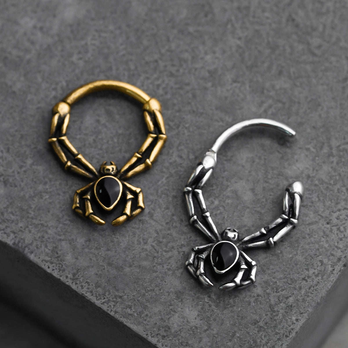 SPIDER CHARM CLICKER