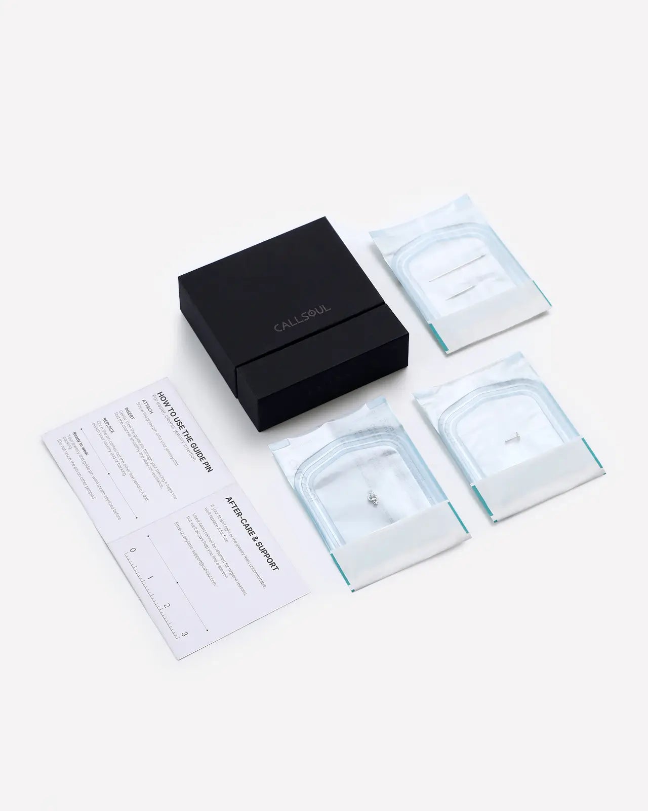 Pendiente plano pavé corazón coronado