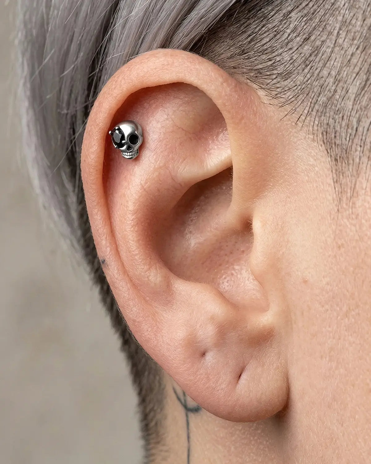 Rebel Skull Flatback Stud