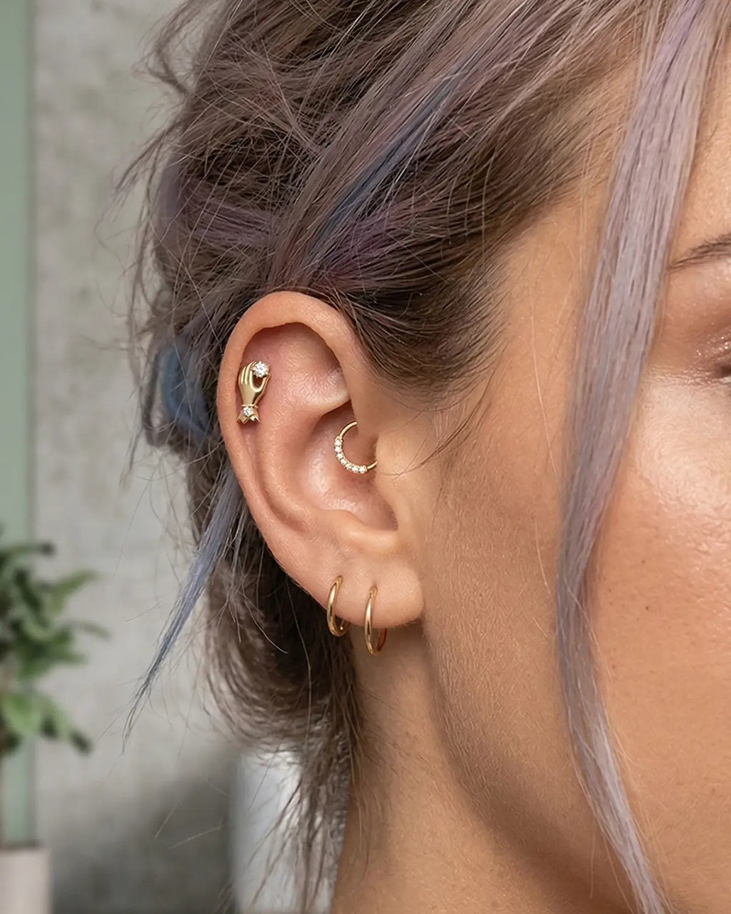 Delicate Hand Flatback Stud