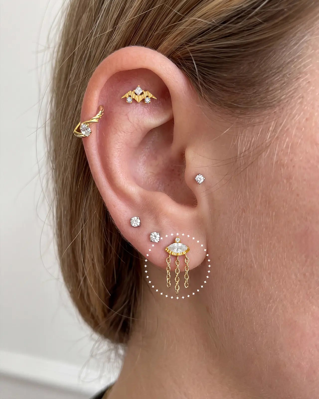 Marquise Eye Cascade Flatback Stud