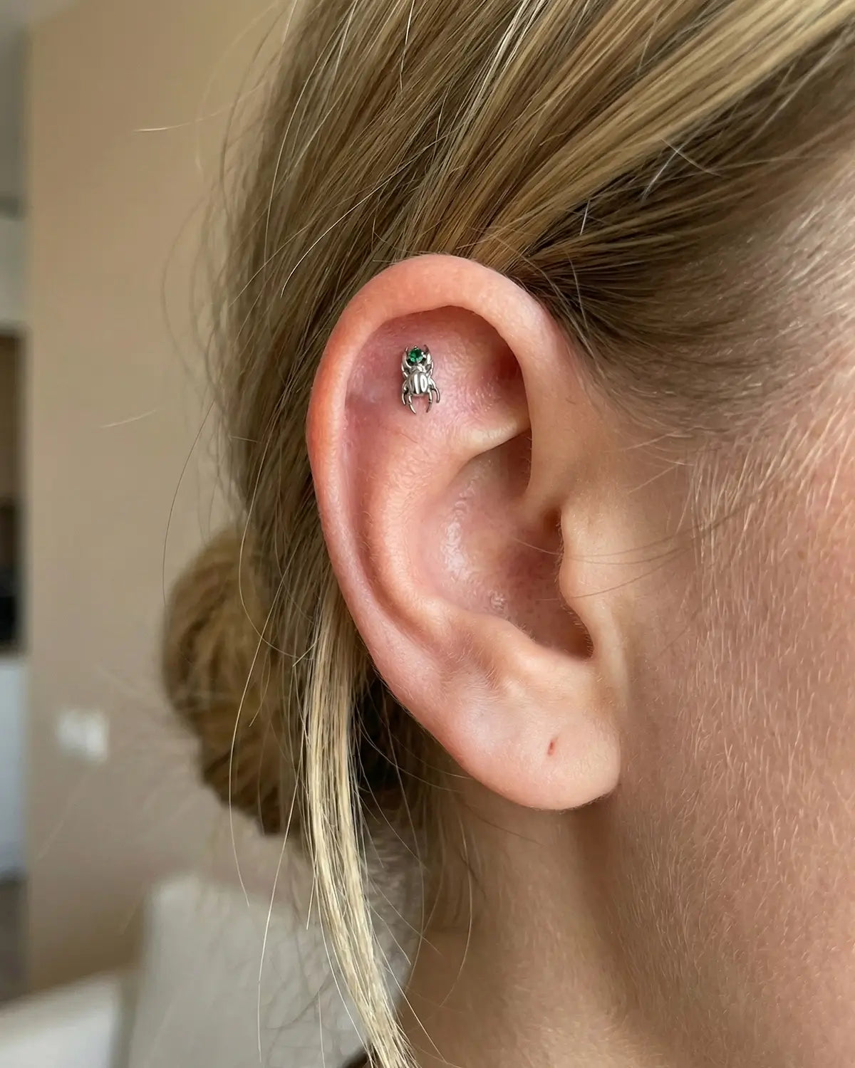 Regal Beetle Flatback Stud