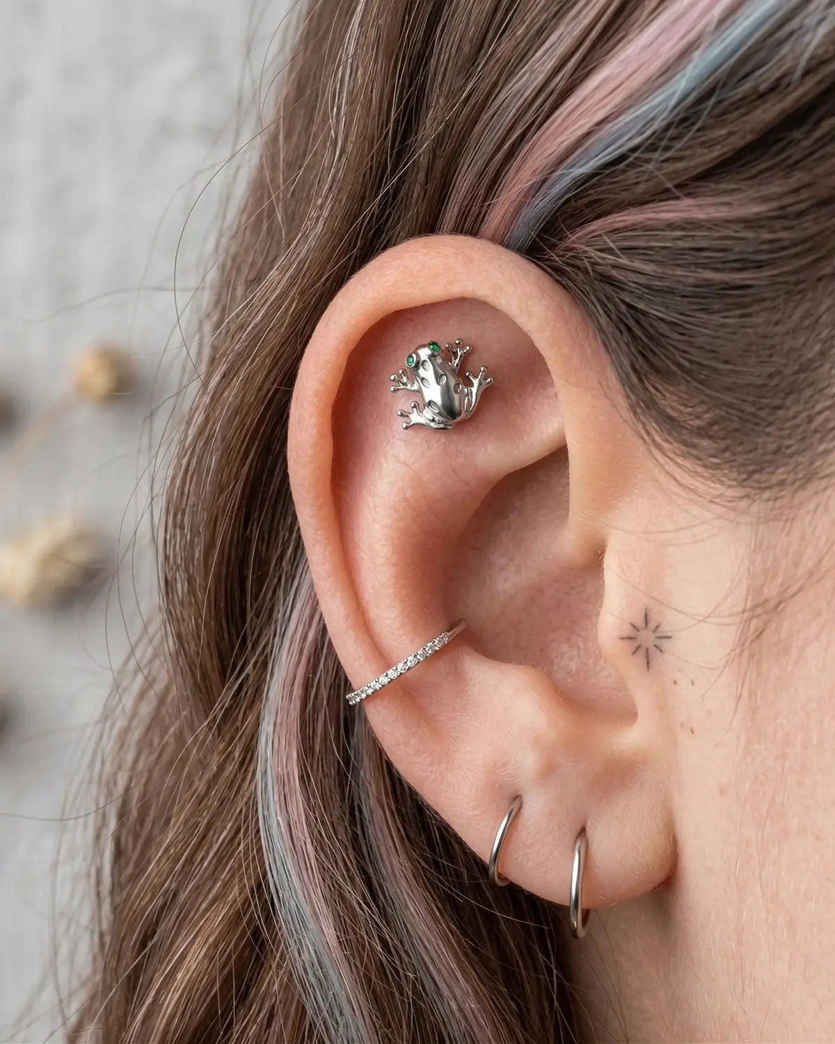 Playful Frog Flatback Stud