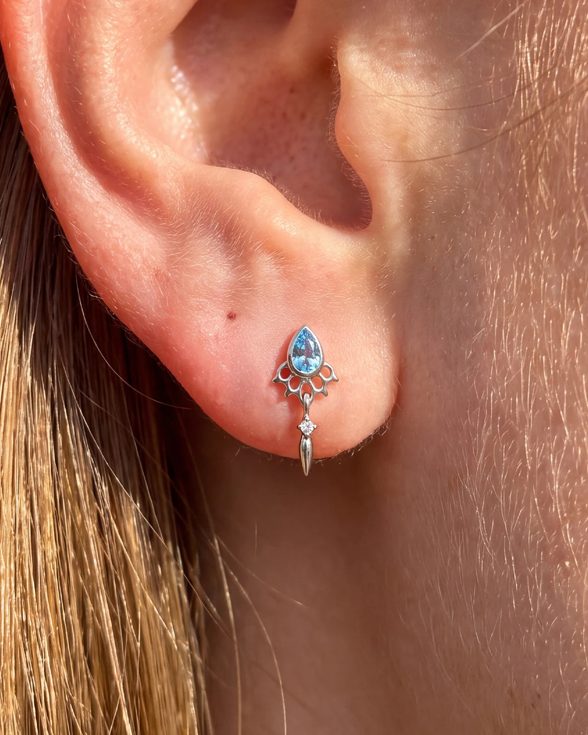 Dewdrop Sway Flatback Stud in Silver Ocean Mist, lobe styling