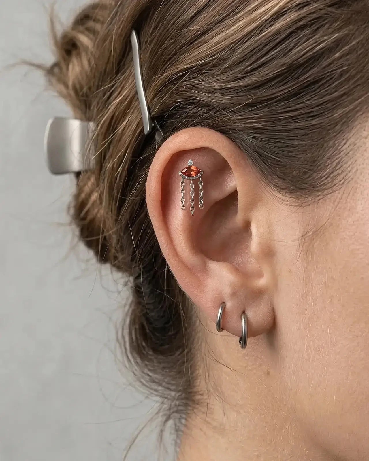 Marquise Eye Cascade Flatback Stud