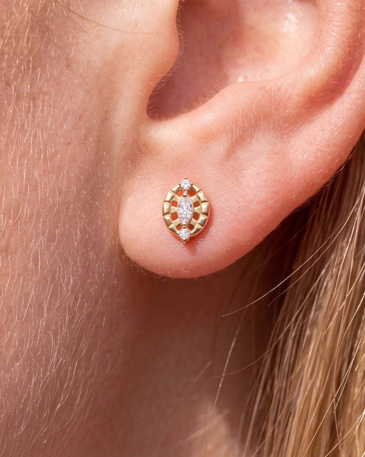 Luminous Halo Flatback Stud Gold Crystal Clear - lobe styling