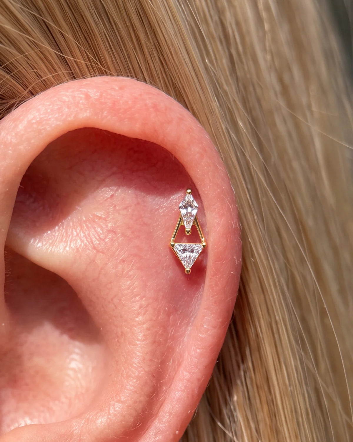 Prism Echo Flatback Stud Gold Crystal Clear - flat piercing styling