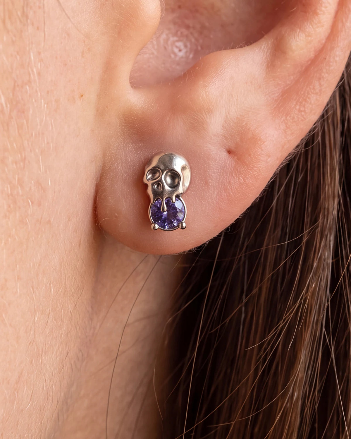 Skull Melt Flatback Stud in silver tone with purple cubic zirconia - lobe styling