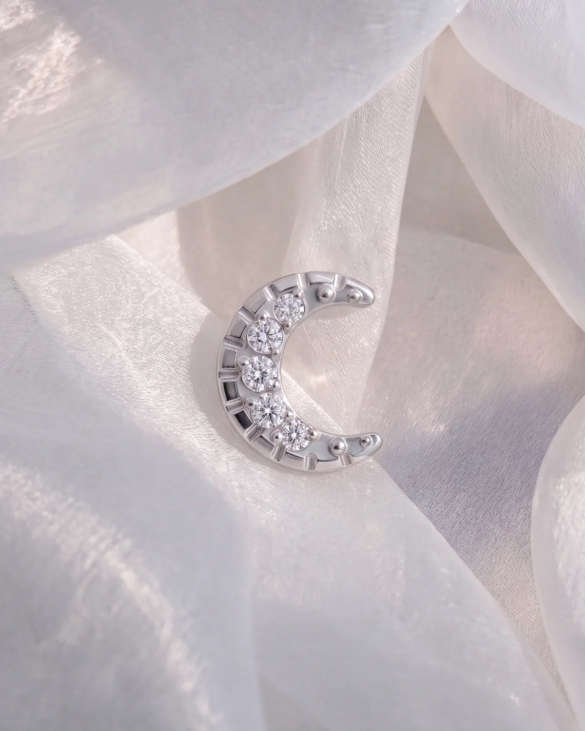 Silverlight Crescent Flatback Stud Silver Crystal Clear - Image 2