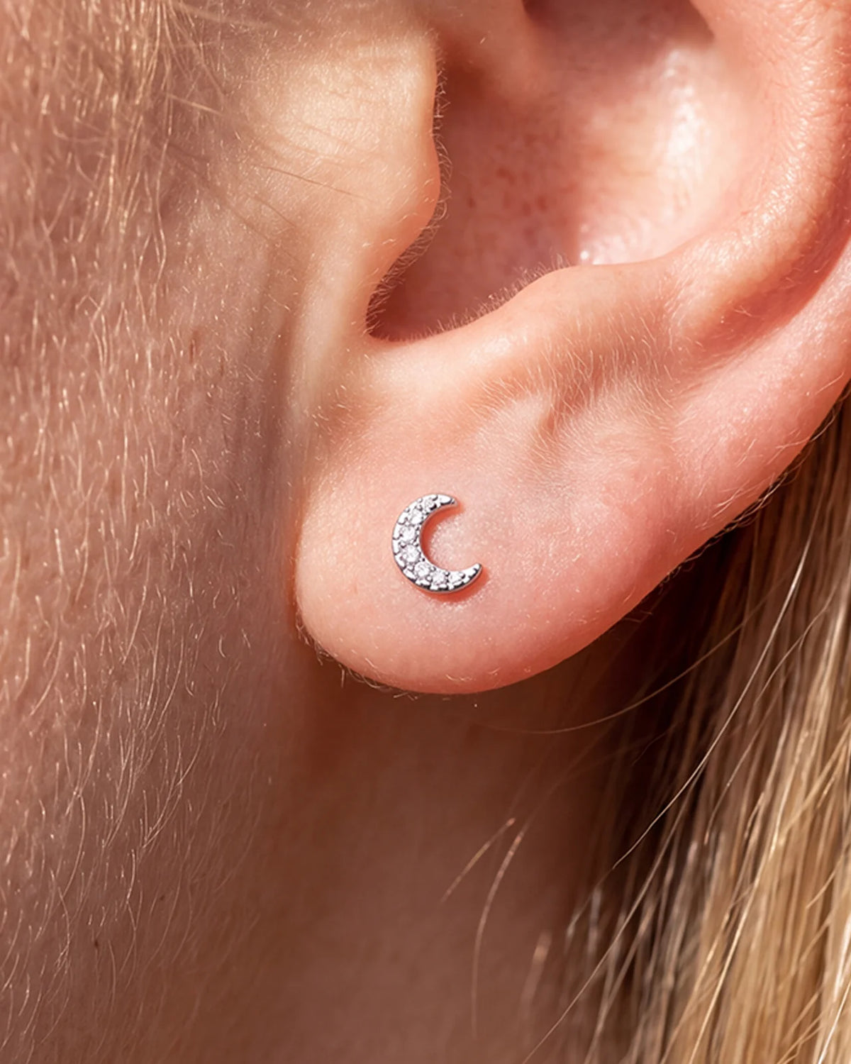 Silverlight Crescent Flatback Stud Silver Crystal Clear - Image 4