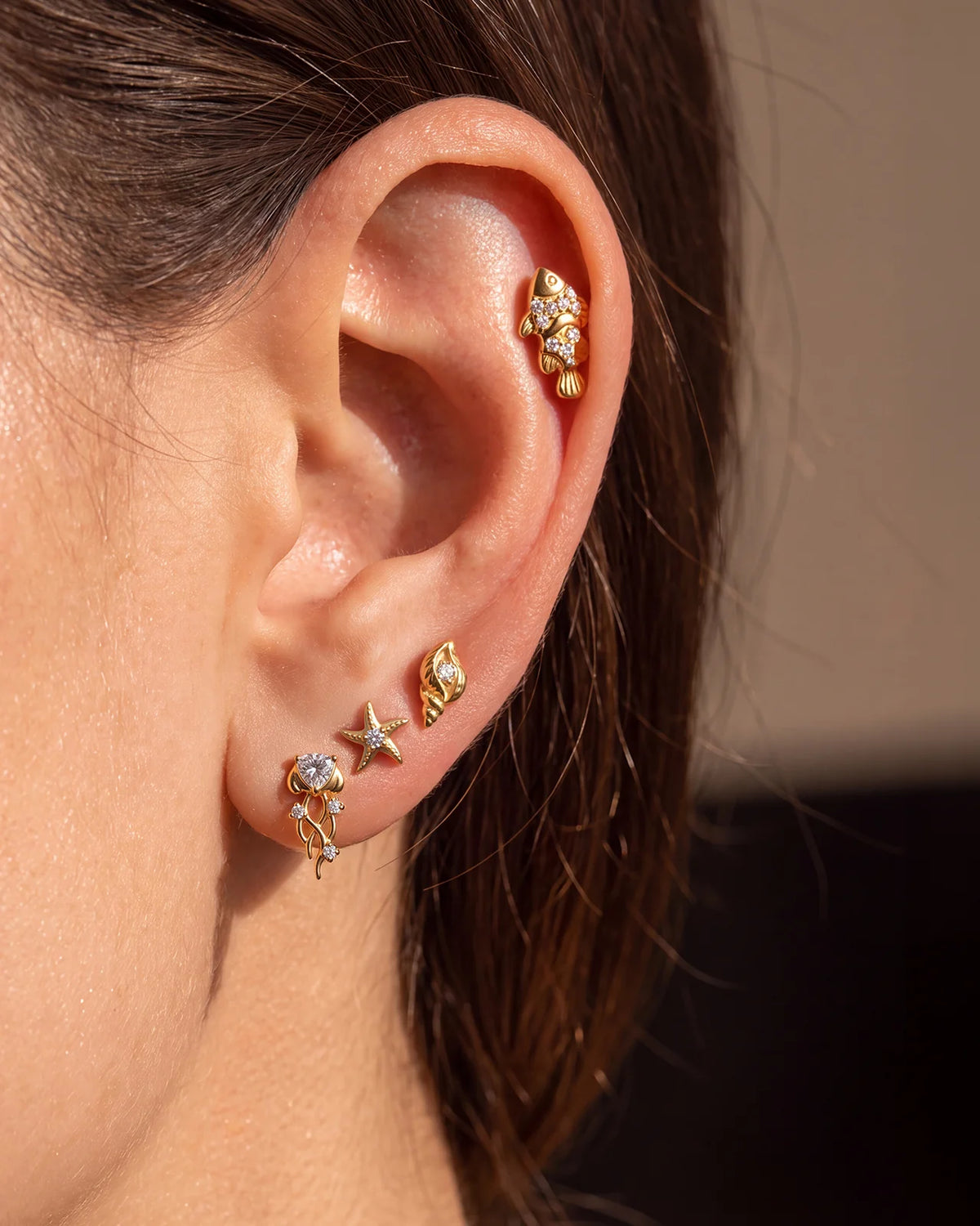 Tidal Spiral Shell Flatback Stud Gold Crystal Clear - Image 5
