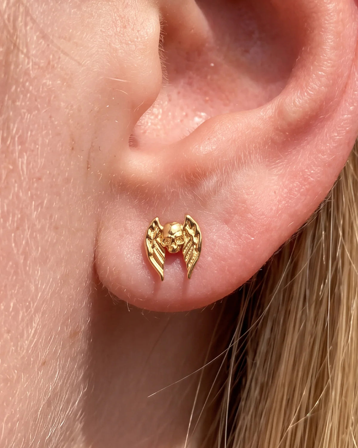 Vesperwing Skull Flatback Stud - Gold - image 3