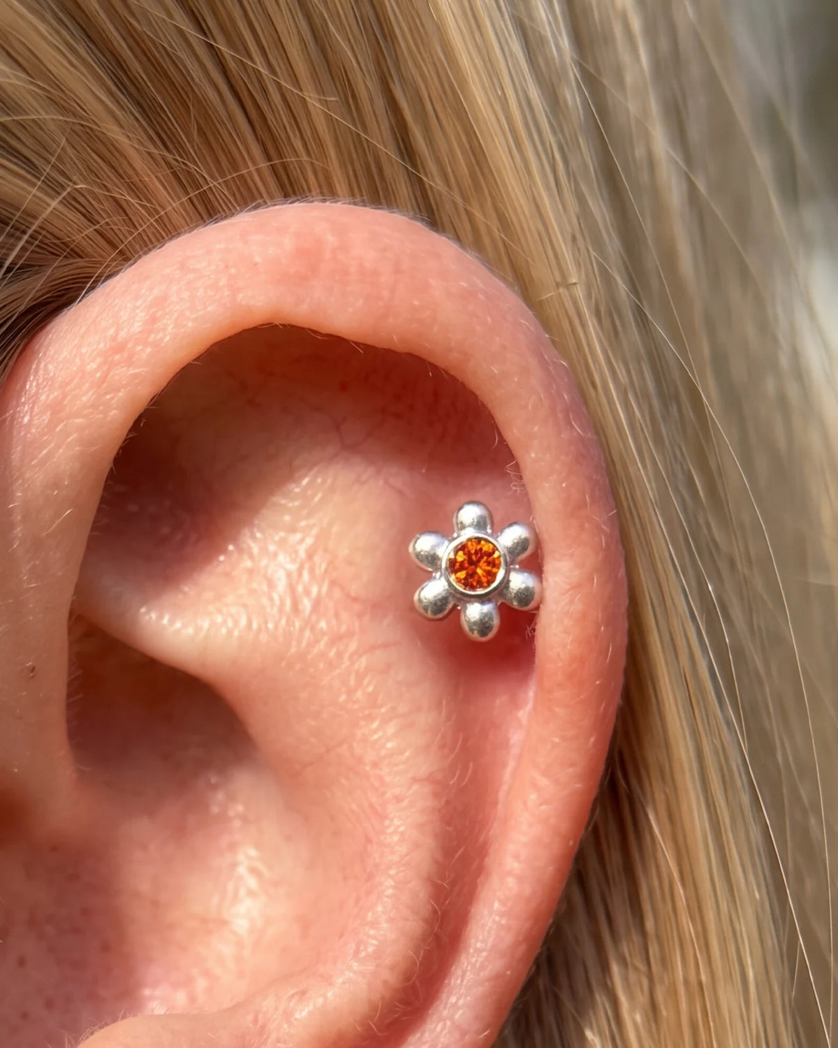 Petal Pop Flatback Stud - Silver Garnet Red - flat styling