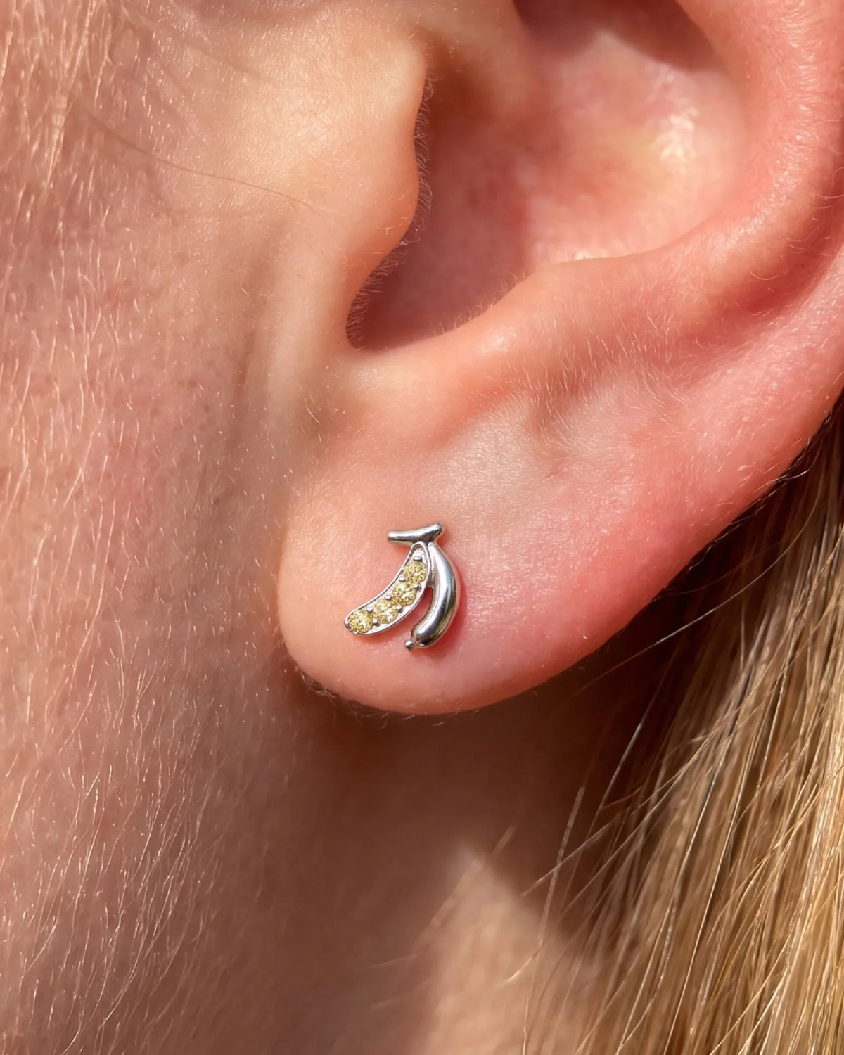 Banana Pop Flatback Stud - Silver Threadless - Image 2