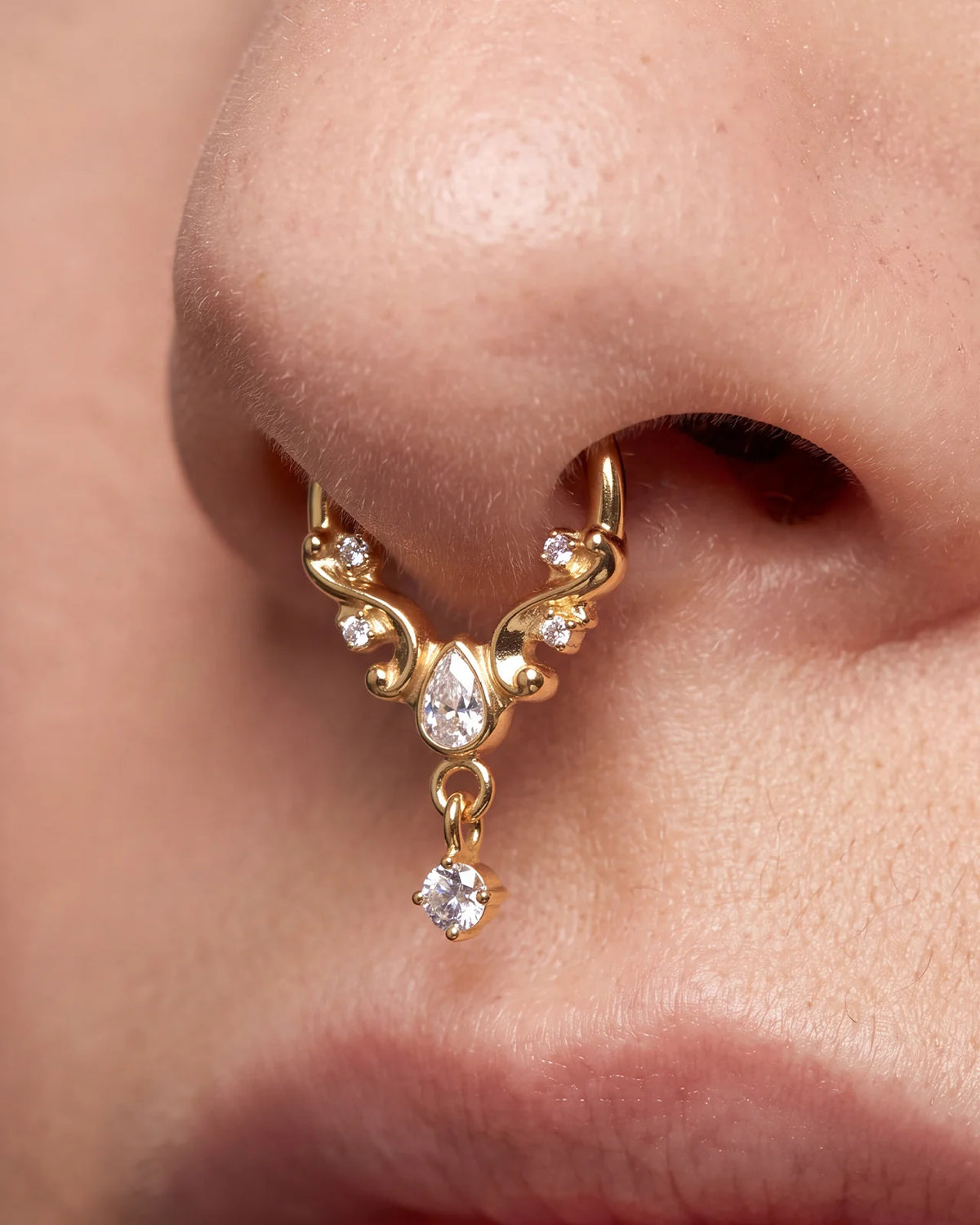 Regal Waltz Clicker Ring gold septum styling