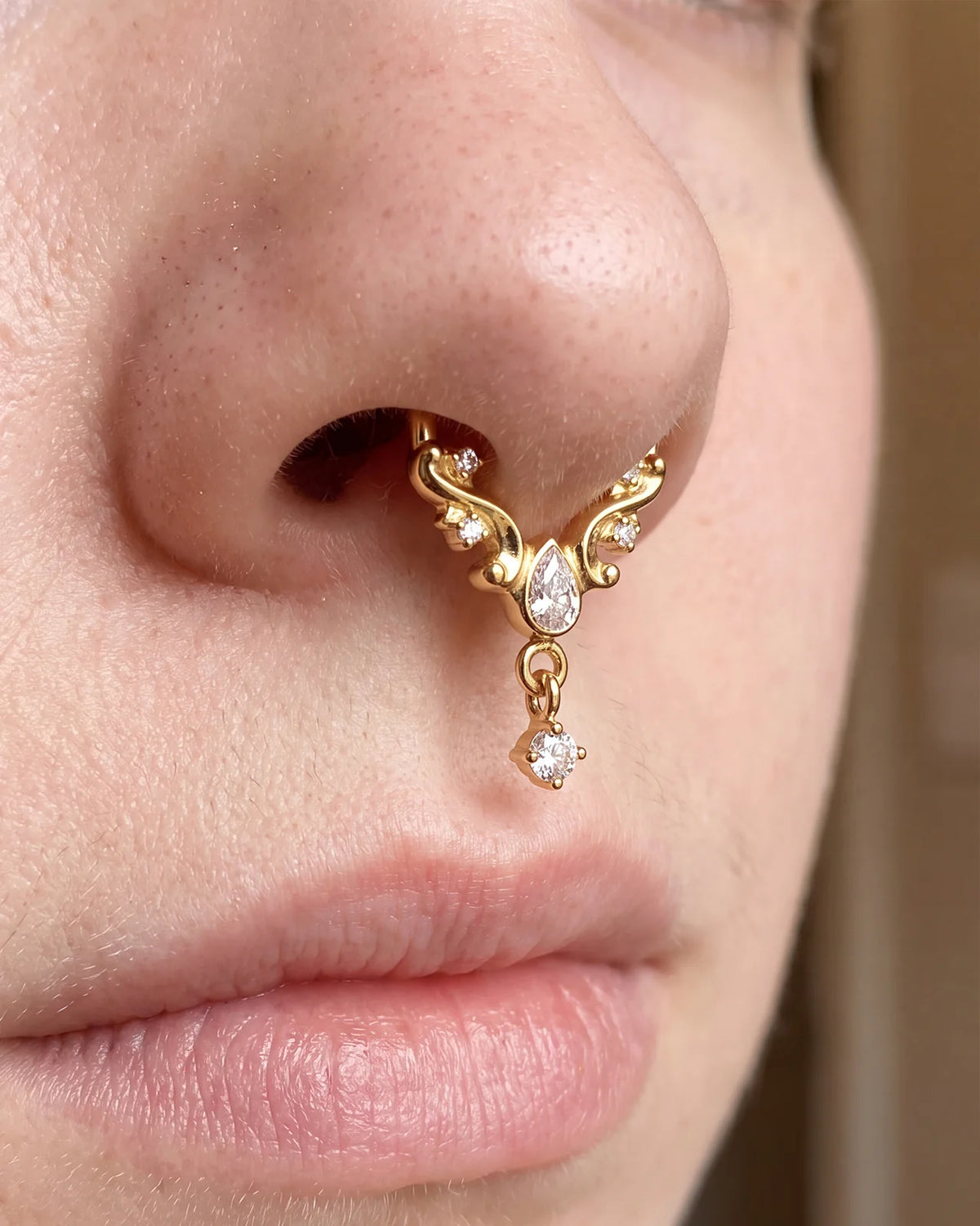 Regal Waltz Clicker Ring gold septum styling